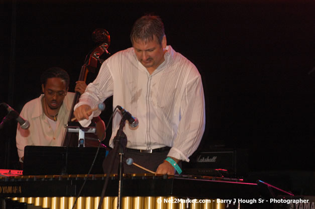 Antonio Saxton - Air Jamaica Jazz & Blues Festival 2007 - The Art of Music -  Thursday, January 25th - 10th Anniversary - Air Jamaica Jazz & Blues Festival 2007 - The Art of Music - Tuesday, January 23 - Saturday, January 27, 2007, The Aqueduct on Rose Hall, Montego Bay, Jamaica - Negril Travel Guide, Negril Jamaica WI - http://www.negriltravelguide.com - info@negriltravelguide.com...!