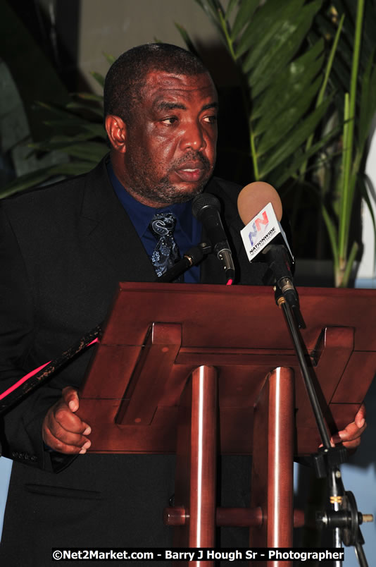 Bird of Paradise Awards & Gala @ Grand Palladium Resort & Spa [Fiesta] - Saturday, August 9, 2008 - Guest Honouree The Most Honourable P.J. Patterson ON, PC, QC - Hanover Homecoming Foundation LTD Jamaica - Wherever you roam ... Hanover bids you ... come HOME - Sunday, August 3 to Saturday, August 9, 2008 - Hanover Jamaica - Photographs by Net2Market.com - Barry J. Hough Sr. Photojournalist/Photograper - Photographs taken with a Nikon D300 - Negril Travel Guide, Negril Jamaica WI - http://www.negriltravelguide.com - info@negriltravelguide.com...!