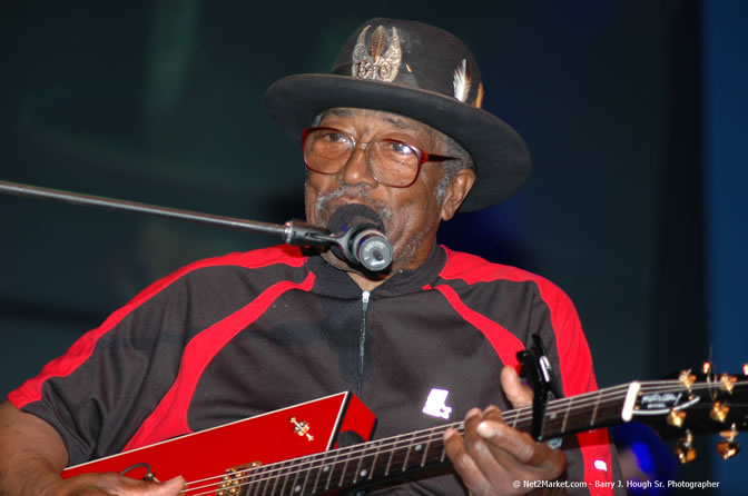 Bo Diddley - Air Jamaica Jazz & Blues Festival 2006 - The Art of Music - Cinnamon Hill Golf Club - Rosehall Resort & Country Club, Montego Bay, Jamaica W.I. - Thursday, Friday 27, 2006 - Negril Travel Guide, Negril Jamaica WI - http://www.negriltravelguide.com - info@negriltravelguide.com...!