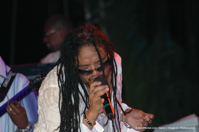 Maxi Priest - Air Jamaica Jazz & Blues Festival 2006 - The Art of Music - Cinnamon Hill Golf Club - Rosehall Resort & Country Club, Montego Bay, Jamaica W.I. - Thursday, Saturday 28, 2006 - Negril Travel Guide, Negril Jamaica WI - http://www.negriltravelguide.com - info@negriltravelguide.com...!