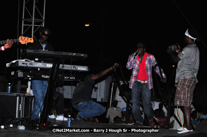 Lucea Cross the Harbour @ Lucea Car Park - All Day Event - Cross the Harbour Swim, Boat Rides, and Entertainment for the Family - Concert Featuring: Bushman, George Nooksl, Little Hero, Bushi One String, Dog Rice and many local Artists - Friday, August 1, 2008 - Lucea, Hanover Jamaica - Photographs by Net2Market.com - Barry J. Hough Sr. Photojournalist/Photograper - Photographs taken with a Nikon D300 - Negril Travel Guide, Negril Jamaica WI - http://www.negriltravelguide.com - info@negriltravelguide.com...!