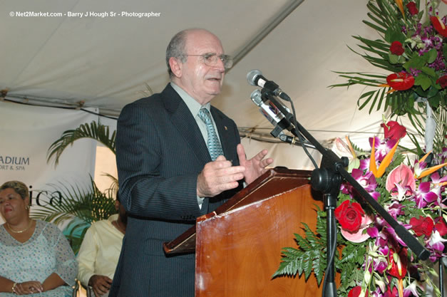 Palladium Hotels & Resorts - Groundbreaking of the 1600-Room Grand Palladium Lady Hamilton Resort & Spa and the Grand Palludium Jamaica Resort & Spa - Special Address: The Most Honorable Portia Simpson-Miller, O.N., M.P., Prime Minister of Jamaica - The Point, Lucea, Hanover, Saturday, November 11, 2006 @ 2:00 pm - Negril Travel Guide, Negril Jamaica WI - http://www.negriltravelguide.com - info@negriltravelguide.com...!