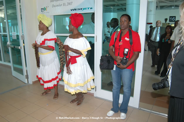 MBJ Airports Limited Welcomes WestJet Airlines - Inaugural Scheduled Service From Toronto Pearsons International Airport - Monday, December 10, 2007 - Sangster International Airport - MBJ Airports Limited, Montego Bay, Jamaica W.I. - Photographs by Net2Market.com - Barry J. Hough Sr, Photographer - Negril Travel Guide, Negril Jamaica WI - http://www.negriltravelguide.com - info@negriltravelguide.com...!