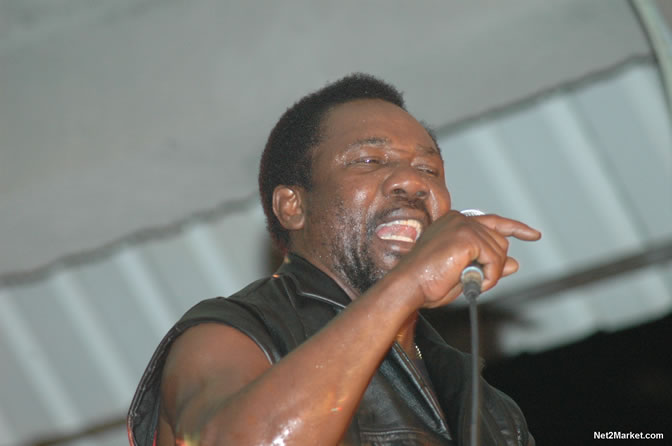 Toots & The Maytals and King of DJ - Yellowman - Also: Vengance - Skull Head - Singing Hanna - Wiskey Bagio and backed by the Hurrican Band - Money Cologne Birthday Bash @ the Samsara Hotel, West End, Negril, Jamaica - Negril Travel Guide, Negril Jamaica WI - http://www.negriltravelguide.com - info@negriltravelguide.com...!