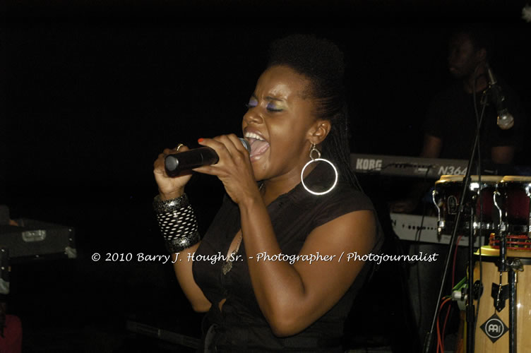 Etana - Live In Concert - One Love Reggae Concert Series 09/10 @ Negril Escape Resort and Spa, December 22, 2009, One Love Drive, West End, Negril, Westmoreland, Jamaica W.I. - Photographs by Net2Market.com - Barry J. Hough Sr, Photographer/Photojournalist - Negril Travel Guide, Negril Jamaica WI - http://www.negriltravelguide.com - info@negriltravelguide.com...!