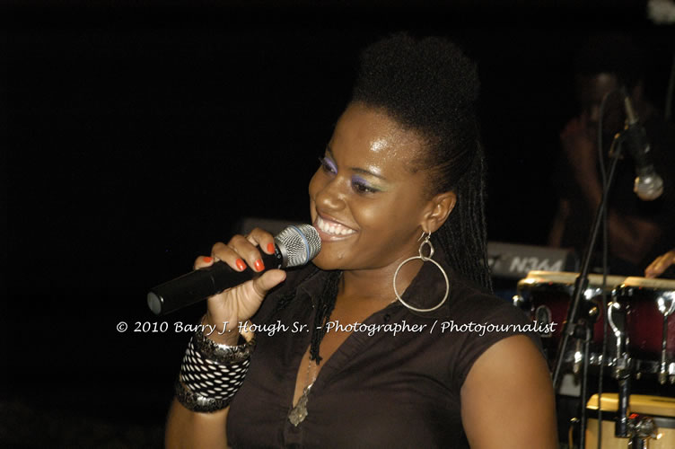 Etana - Live In Concert - One Love Reggae Concert Series 09/10 @ Negril Escape Resort and Spa, December 22, 2009, One Love Drive, West End, Negril, Westmoreland, Jamaica W.I. - Photographs by Net2Market.com - Barry J. Hough Sr, Photographer/Photojournalist - Negril Travel Guide, Negril Jamaica WI - http://www.negriltravelguide.com - info@negriltravelguide.com...!