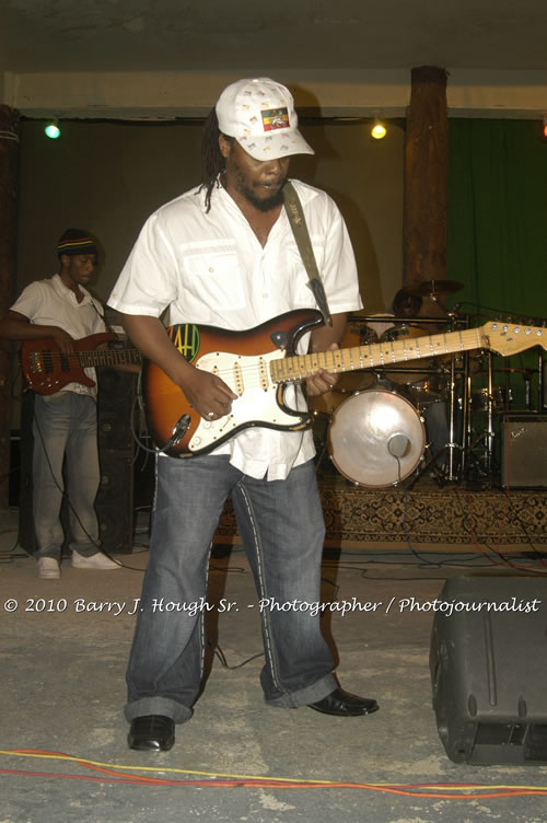 Freddy McGregor - Live In Concert @ Negril Escape Resort and Spa, One Love Drive, West End, Negril, Westmoreland, Jamaica W.I. - Photographs by Net2Market.com - Barry J. Hough Sr, Photographer/Photojournalist - Negril Travel Guide, Negril Jamaica WI - http://www.negriltravelguide.com - info@negriltravelguide.com...!