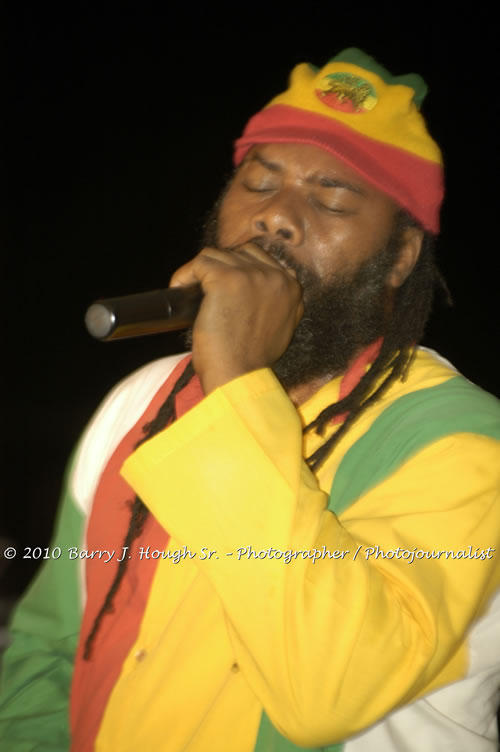 Freddy McGregor - Live In Concert @ Negril Escape Resort and Spa, One Love Drive, West End, Negril, Westmoreland, Jamaica W.I. - Photographs by Net2Market.com - Barry J. Hough Sr, Photographer/Photojournalist - Negril Travel Guide, Negril Jamaica WI - http://www.negriltravelguide.com - info@negriltravelguide.com...!