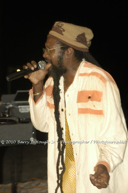 Freddy McGregor - Live In Concert @ Negril Escape Resort and Spa, One Love Drive, West End, Negril, Westmoreland, Jamaica W.I. - Photographs by Net2Market.com - Barry J. Hough Sr, Photographer/Photojournalist - Negril Travel Guide, Negril Jamaica WI - http://www.negriltravelguide.com - info@negriltravelguide.com...!