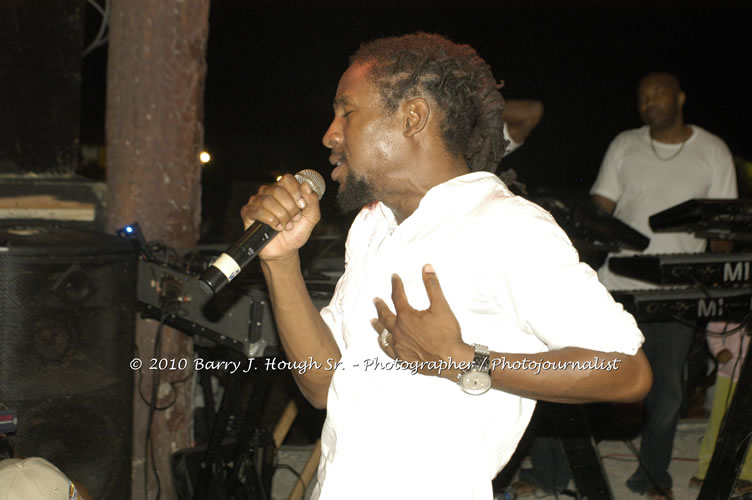 JAH Cure - Live In Concert @ Negril Escape Resort and Spa, December 15, 2009, One Love Drive, West End, Negril, Westmoreland, Jamaica W.I. - Photographs by Net2Market.com - Barry J. Hough Sr, Photographer/Photojournalist - Negril Travel Guide, Negril Jamaica WI - http://www.negriltravelguide.com - info@negriltravelguide.com...!