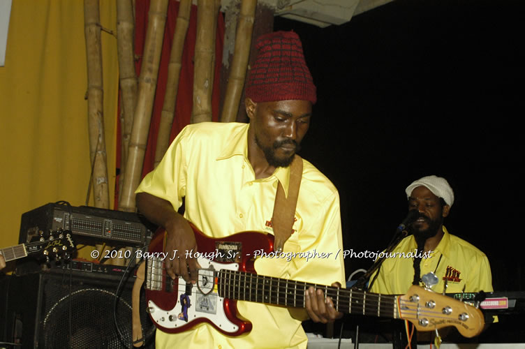 John Holt - Live in Concert - Also featuring Uprising Bank, plus DJ Gemini @ One Love Reggae Concerts Series 09/10 @ Negril Escape Resort & Spa, February 9, 2010, One Love Drive, West End, Negril, Westmoreland, Jamaica W.I. - Photographs by Net2Market.com - Barry J. Hough Sr, Photographer/Photojournalist - The Negril Travel Guide - Negril's and Jamaica's Number One Concert Photography Web Site with over 40,000 Jamaican Concert photographs Published -  Negril Travel Guide, Negril Jamaica WI - http://www.negriltravelguide.com - info@negriltravelguide.com...!