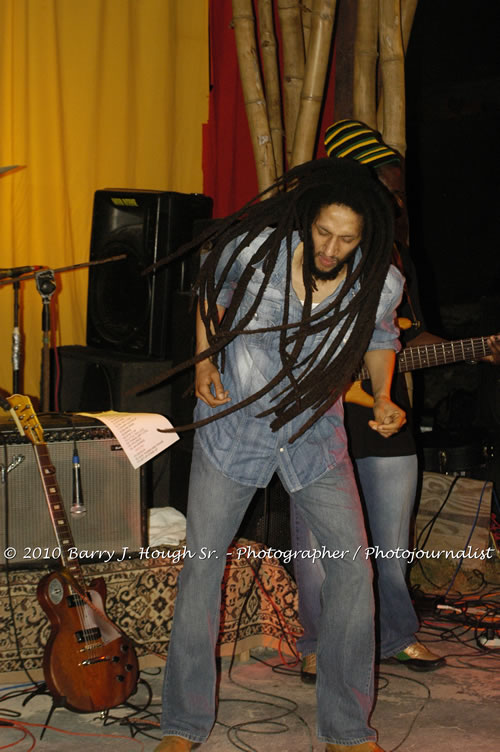 Julian Marley - Grammy Nominee & Son of the Legend Bob Marley - Live in Concert - Also featuring Ras Noble, Power Drill, Iron Head, & Robin Banks - Backing Band Roots Warrior, plus DJ Gemini @ One Love Reggae Concerts Series 09/10 @ Negril Escape Resort & Spa, February 2, 2010, One Love Drive, West End, Negril, Westmoreland, Jamaica W.I. - Photographs by Net2Market.com - Barry J. Hough Sr, Photographer/Photojournalist - The Negril Travel Guide - Negril's and Jamaica's Number One Concert Photography Web Site with over 40,000 Jamaican Concert photographs Published -  Negril Travel Guide, Negril Jamaica WI - http://www.negriltravelguide.com - info@negriltravelguide.com...!