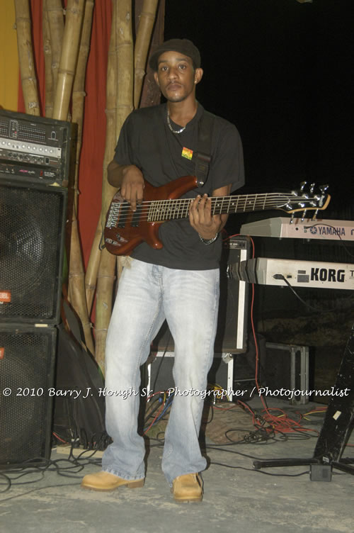 Marcia Griffiths & Edge Michael - Live In Concert - One Love Reggae Concert Series 09/10 @ Negril Escape Resort and Spa, December 29, 2009, One Love Drive, West End, Negril, Westmoreland, Jamaica W.I. - Photographs by Net2Market.com - Barry J. Hough Sr, Photographer/Photojournalist - Negril Travel Guide, Negril Jamaica WI - http://www.negriltravelguide.com - info@negriltravelguide.com...!