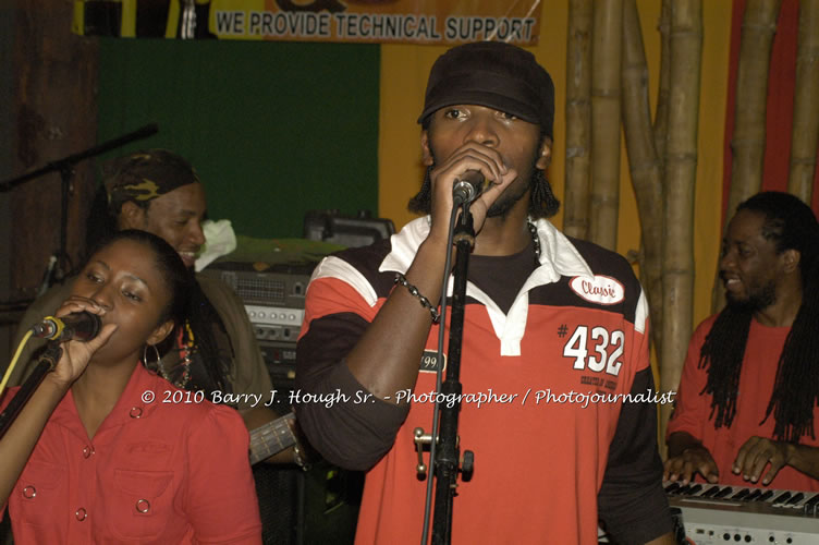 Marcia Griffiths & Edge Michael - Live In Concert - One Love Reggae Concert Series 09/10 @ Negril Escape Resort and Spa, December 29, 2009, One Love Drive, West End, Negril, Westmoreland, Jamaica W.I. - Photographs by Net2Market.com - Barry J. Hough Sr, Photographer/Photojournalist - Negril Travel Guide, Negril Jamaica WI - http://www.negriltravelguide.com - info@negriltravelguide.com...!