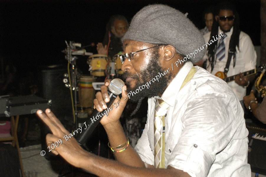  Tarrus Riley - Live in Concert - at the One Love Reggae Concert Series 09/10 @ Negril Escape Resort & Spa - Also Featuring: Mistic Bowie, Monday Justice, Cash, Dean Frazier - DJ Gemini - MC Oliver Cargill, Negril Escape Resort & Spa, One Love Drive, West End, Negril, Westmoreland, Jamaica W.I. - Tuesday, November 17, 2009 - Photographs by Net2Market.com - Barry J. Hough Sr, Photographer / Photojournalist - Photos taken with a Nikon D70, D100, or D300 - Negril Travel Guide, Negril Jamaica WI - http://www.negriltravelguide.com - info@negriltravelguide.com...!