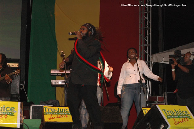 Tarrus Riley @ Tru-Juice Rebel Salute 2007 - Saturday, January 13, 2007, Port Kaiser Sports Club, St. Elizabeth - Negril Travel Guide, Negril Jamaica WI - http://www.negriltravelguide.com - info@negriltravelguide.com...!