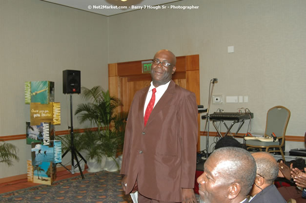 Red Cap Porters Awards - Minister of Tourism, Hon. Edmund Bartlett - Director of Tourism, Basil Smith - Friday, December 14, 2007 - Holiday Inn Sunspree, Montego Bay, Jamaica W.I. - Photographs by Net2Market.com - Barry J. Hough Sr, Photographer - Negril Travel Guide, Negril Jamaica WI - http://www.negriltravelguide.com - info@negriltravelguide.com...!