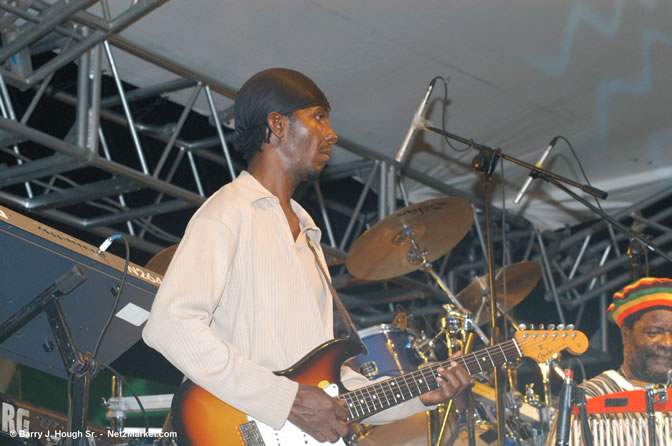 Charlie Chaplin - Red Stripe Reggae Sumfest 2005 - Rockers Night - July 20th, 2005 - Negril Travel Guide, Negril Jamaica WI - http://www.negriltravelguide.com - info@negriltravelguide.com...!