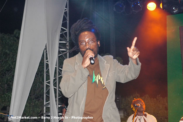 Bonafide- Red Stripe Reggae Sumfest 2007 - Zenith - Saturday, July 21, 2007 - Catherine Hall, Montego Bay, St James, Jamaica W.I. - Negril Travel Guide, Negril Jamaica WI - http://www.negriltravelguide.com - info@negriltravelguide.com...!