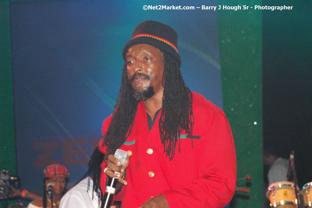 Mackie Conscious - Red Stripe Reggae Sumfest 2007 - Zenith - Saturday, July 21, 2007 - Catherine Hall, Montego Bay, St James, Jamaica W.I. - Negril Travel Guide, Negril Jamaica WI - http://www.negriltravelguide.com - info@negriltravelguide.com...!