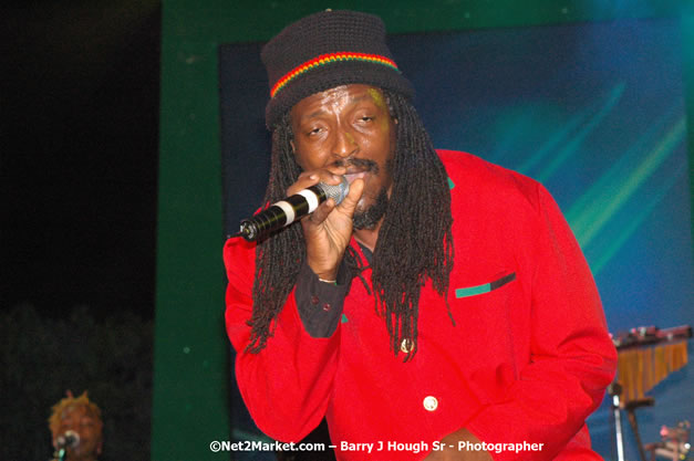 Mackie Conscious - Red Stripe Reggae Sumfest 2007 - Zenith - Saturday, July 21, 2007 - Catherine Hall, Montego Bay, St James, Jamaica W.I. - Negril Travel Guide, Negril Jamaica WI - http://www.negriltravelguide.com - info@negriltravelguide.com...!