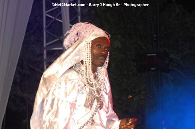 Ninja Man - Explosion - Red Stripe Reggae Sumfest 2007 - Thursday, July 19, 2007 - Red Stripe Reggae Sumfest 2007 at Catherine Hall, Montego Bay, St James, Jamaica W.I. - Negril Travel Guide, Negril Jamaica WI - http://www.negriltravelguide.com - info@negriltravelguide.com...!