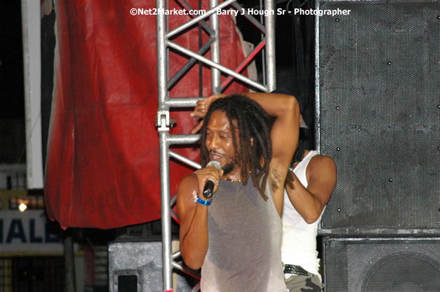 Rootz Underground - Red Stripe Reggae Sumfest 2007 - Zenith - Saturday, July 21, 2007 - Catherine Hall, Montego Bay, St James, Jamaica W.I. - Negril Travel Guide, Negril Jamaica WI - http://www.negriltravelguide.com - info@negriltravelguide.com...!