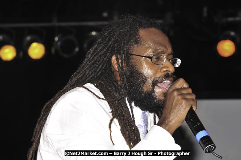  Tarrus Riley - Live in Concert - at the One Love Reggae Concert Series 09/10 @ Negril Escape Resort & Spa - Also Featuring: Mistic Bowie, Monday Justice, Cash, Dean Frazier - DJ Gemini - MC Oliver Cargill, Negril Escape Resort & Spa, One Love Drive, West End, Negril, Westmoreland, Jamaica W.I. - Tuesday, November 17, 2009 - Photographs by Net2Market.com - Barry J. Hough Sr, Photographer / Photojournalist - Photos taken with a Nikon D70, D100, or D300 - Negril Travel Guide, Negril Jamaica WI - http://www.negriltravelguide.com - info@negriltravelguide.com...!