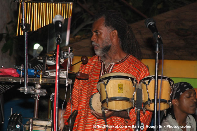 Tarrus Riley, Jimmy Riley, and Dwayne Stephensen - Money Cologne Promotions in association with "British Link Up" presents Summer Jam featuring She's Royal Tarrus Riley & Jimmy Riley - Plus Ras Slick, Sham Dawg, and Whiskey Bagio @ Roots Bamboo, Norman Manley Boulevard, Negril, Jamaica W.I. - Backed up Dean Fraser & The Hurricanne Band - MC Barry G and Rev. BB - July 25, 2007 - Negril Travel Guide.com, Negril Jamaica WI - http://www.negriltravelguide.com - info@negriltravelguide.com...!