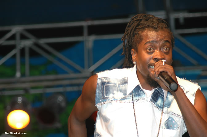 Beenie Man - Spring Break 2005 -  6th Anniversary - All Day - All Night - Photo Gallery - Sunday, March 13th - Long Bay Beach, Negril Jamaica - Negril Travel Guide, Negril Jamaica WI - http://www.negriltravelguide.com - info@negriltravelguide.com...!