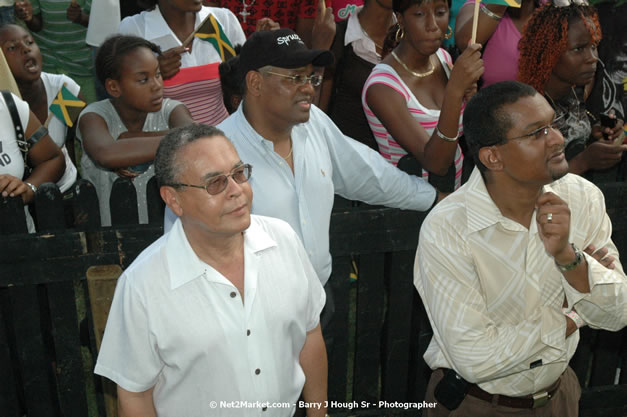 The Ministry of Toursim & The Jamaica Tourist Board present Tourism Awareness Concert in Commemoration of the Start of the 07/08 Winter Tourist Season - Guest Performers: Third World, Tessane Chin, Etana, Assassin, One Third, Christopher Martin, Gumption Band - Saturday, December 15, 2007 - Old Hospital Site, on the Hip Strip, Montego Bay, Jamaica W.I. - Photographs by Net2Market.com - Barry J. Hough Sr, Photographer - Negril Travel Guide, Negril Jamaica WI - http://www.negriltravelguide.com - info@negriltravelguide.com...!