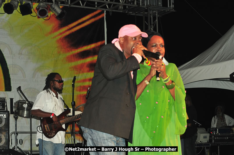 Coco T @ Unite The People An International Reggae Fest, Featuring: Beres Hammond, Coco T, Queen Ifrica, Khalil, Cameal Davis, Iley Dread, Rochelle, Geoffrey Star, Ras Penco, Kool DeLoy, Otis Gayle, J.McKay, Tiney Winey, Venue at Norman Manley Boulevard, Negril, Westmoreland, Jamaica - Saturday, April 4, 2009 - Photographs by Net2Market.com - Barry J. Hough Sr, Photographer/Photojournalist - Negril Travel Guide, Negril Jamaica WI - http://www.negriltravelguide.com - info@negriltravelguide.com...!