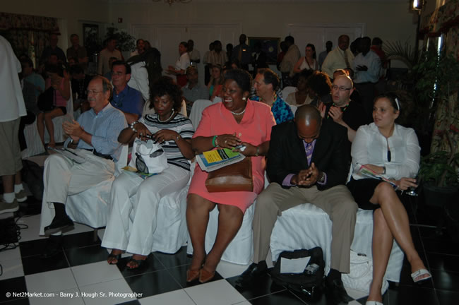 Press Conference - Virgin Atlantic Inaugural Flight To Montego Bay, Jamaica Photos - Sir Richard Bronson, President & Family, and 450 Passengers - Press Conference at Half Moon Resort, Montego Bay, Jamaica - Monday, July 3, 2006 - Negril Travel Guide, Negril Jamaica WI - http://www.negriltravelguide.com - info@negriltravelguide.com...!