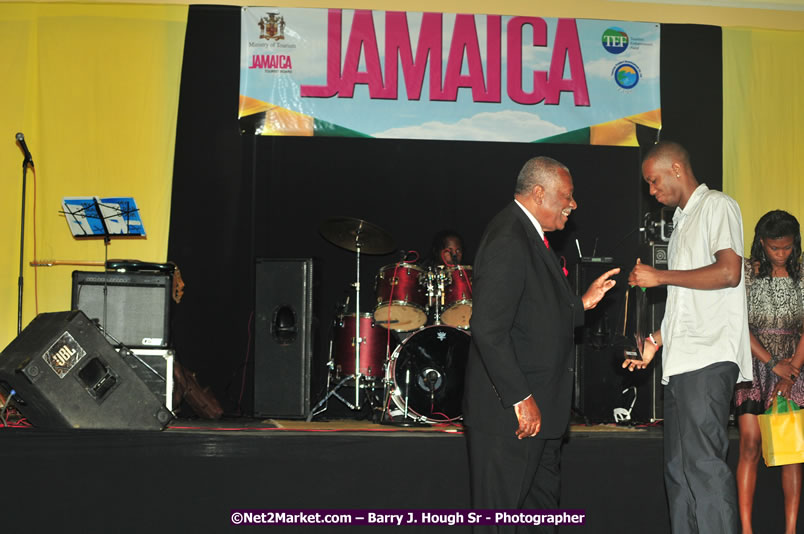 Jamaica's Olympic Athletes Reception at the Ritz Carlton - The City of Montego Bay Welcomes Our 2008 Olympians - Western Motorcade - Civic Ceremony - A Salute To Our Beijing Heros - Ritz Carlton Golf & Spa Resort, Montego Bay, Jamaica - Tuesday, October 7, 2008 - Photographs by Net2Market.com - Barry J. Hough Sr. Photojournalist/Photograper - Photographs taken with a Nikon D300 - Negril Travel Guide, Negril Jamaica WI - http://www.negriltravelguide.com - info@negriltravelguide.com...!