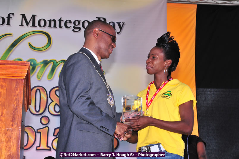 The City of Montego Bay Welcomes Our 2008 Olympians - Western Motorcade - Civic Ceremony - A Salute To Our Beijing Heros - Sam Sharpe Square, Montego Bay, Jamaica - Tuesday, October 7, 2008 - Photographs by Net2Market.com - Barry J. Hough Sr. Photojournalist/Photograper - Photographs taken with a Nikon D300 - Negril Travel Guide, Negril Jamaica WI - http://www.negriltravelguide.com - info@negriltravelguide.com...!